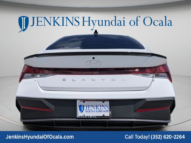 New 2026 Hyundai Elantra SEL Sport FWD image 4