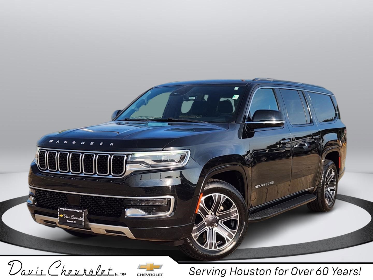 Used 2024 Jeep Wagoneer L Series II w/ Flexible Seating Group AWD/4WD image 1