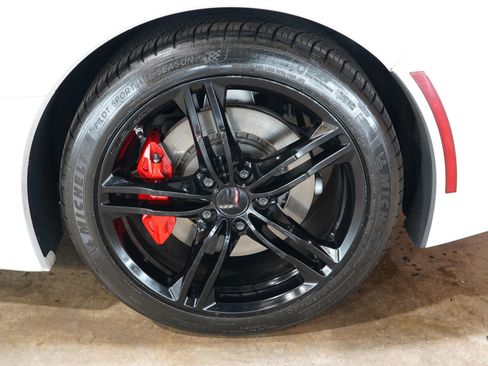 Used 2017 Chevrolet Corvette Stingray Coupe w/ Carbon Flash Badge Package RWD image 60