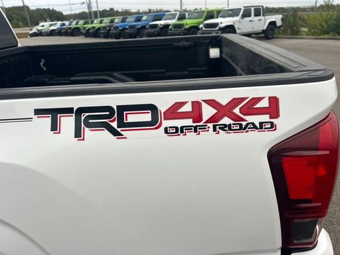 Used 2023 Toyota Tacoma TRD Sport image 48