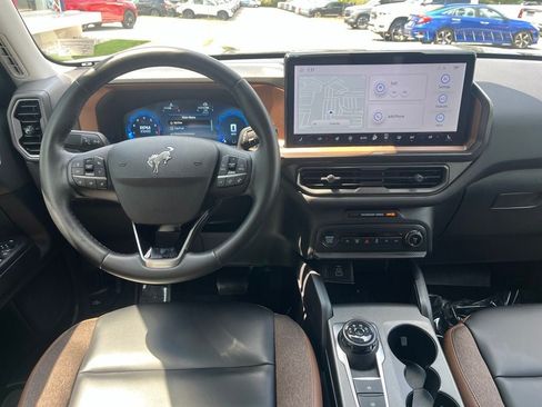 Certified 2025 Ford Bronco Sport Outer Banks w/ Outer Banks Tech Package+ AWD/4WD image 17