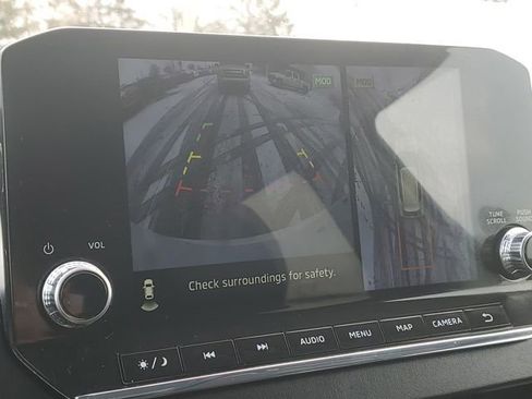 Used 2024 Mitsubishi Outlander SE image 18