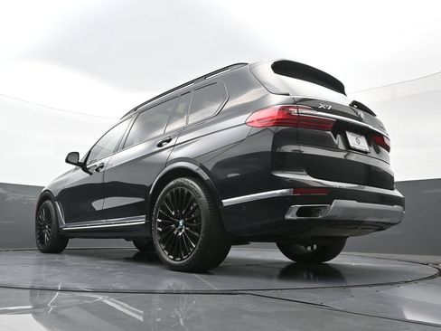 Used 2022 BMW X7 xDrive40i w/ Executive Package AWD/4WD image 27