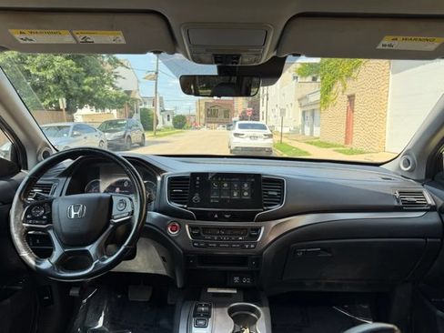 Used 2021 Honda Pilot Special Edition image 29