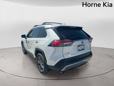 Used 2022 Toyota RAV4 Limited AWD/4WD image 5