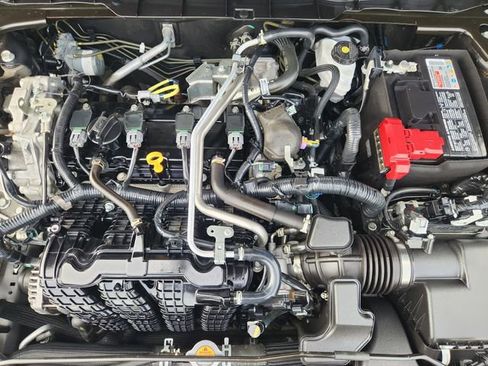 Used 2024 Nissan Altima 2.5 SV image 25