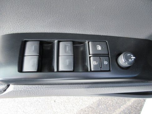 Used 2025 Toyota Camry XSE image 15