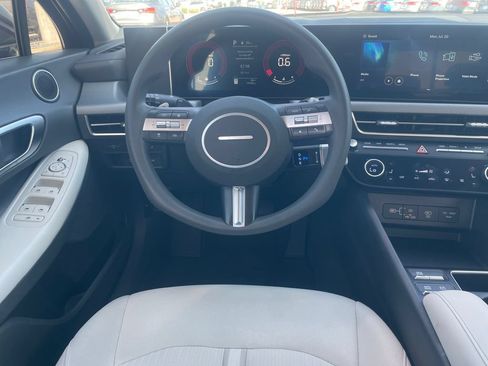 Used 2024 Hyundai Sonata SEL FWD image 10
