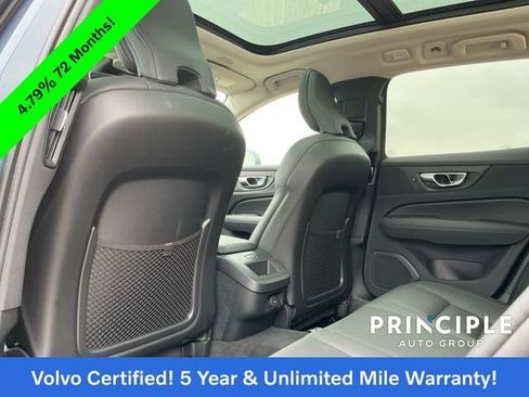 Certified 2025 Volvo V60 B5 Cross Country Plus image 29