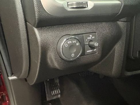 Used 2015 GMC Acadia SLE AWD/4WD image 13