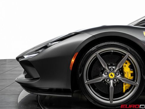 Used 2022 Ferrari F8 Tributo image 17