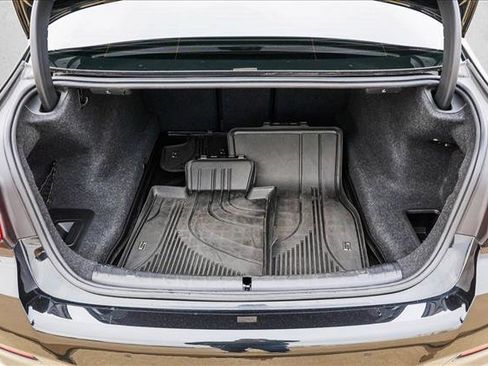 Used 2023 BMW M550i xDrive w/ Executive Package image 25