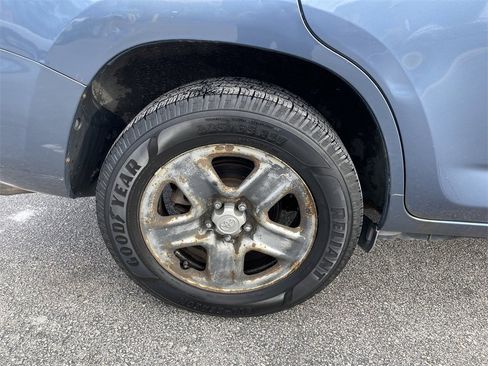 Used 2007 Toyota RAV4 4WD image 12