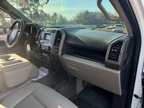 Used 2022 Ford F550 2WD Crew Cab Super Duty w/ Power Equipment Group image 19