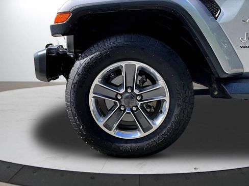 Certified 2020 Jeep Wrangler Unlimited Sahara AWD/4WD image 30
