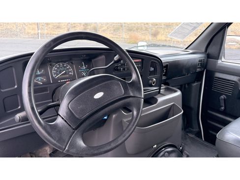 Used 1994 Ford E-350 and Econoline 350 Club Wagon image 21