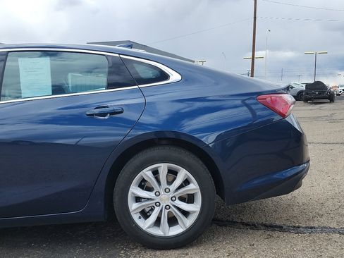 Used 2022 Chevrolet Malibu LT FWD image 9