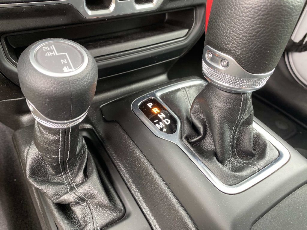 Certified 2025 Jeep Wrangler Unlimited Sport AWD/4WD image 15