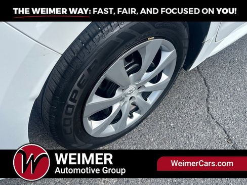 Used 2023 Toyota Corolla LE FWD image 38