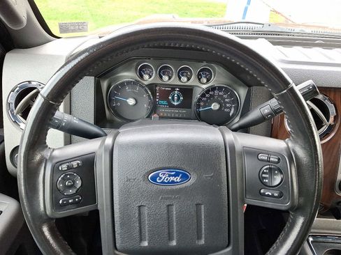 Used 2012 Ford F450 Lariat w/ Snow Plow Prep Pkg image 17