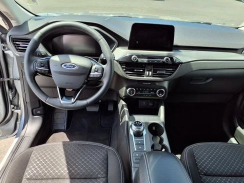 Certified 2023 Ford Escape Active AWD/4WD image 18