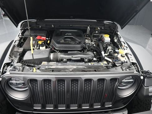 Used 2022 Jeep Wrangler Unlimited Rubicon w/ LED Lighting Group AWD/4WD image 14