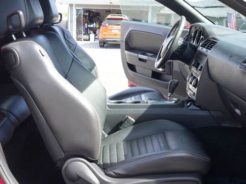 Used 2013 Dodge Challenger SXT Plus image 14