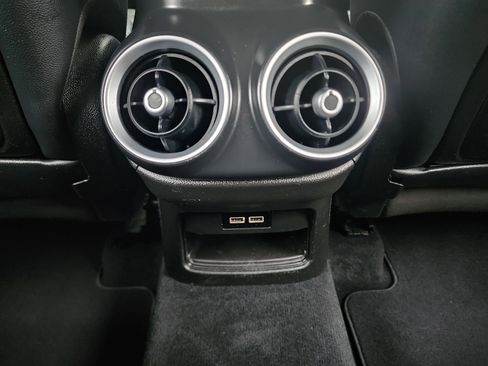 Used 2018 Alfa Romeo Stelvio Ti image 26