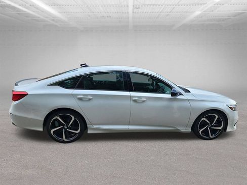 Used 2022 Honda Accord Sport image 8