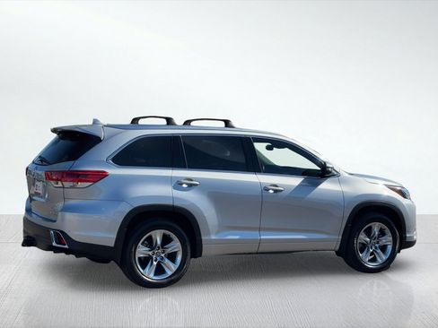 Certified 2018 Toyota Highlander Limited image 5