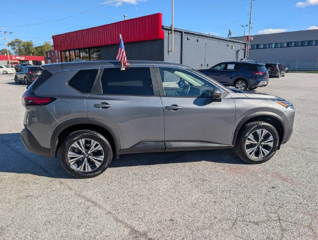 Used 2023 Nissan Rogue SV AWD/4WD image 6
