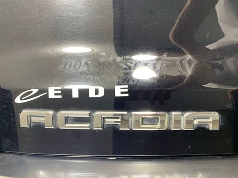 Used 2016 GMC Acadia SLE AWD/4WD image 38