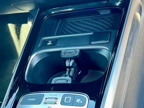 Certified 2025 Mercedes-Benz GLB 250 4MATIC image 27