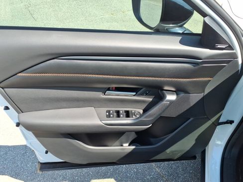 Certified 2025 MAZDA CX-50 AWD 2.5 Hybrid w/ Weather Package image 30