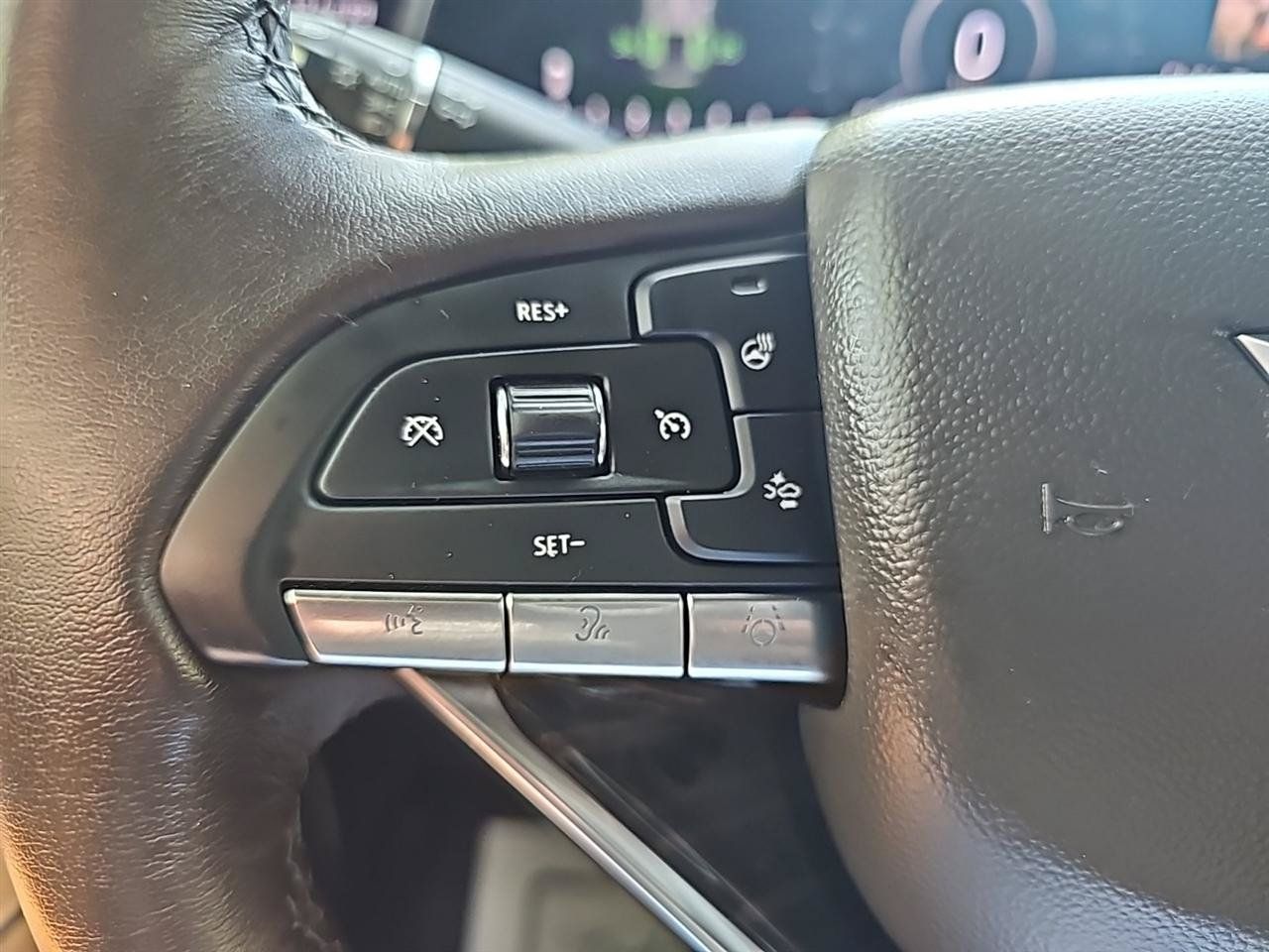 Used 2024 Cadillac Escalade Sport w/ Touring Package AWD/4WD image 19