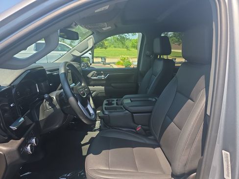 Certified 2024 GMC Sierra 1500 SLT AWD/4WD image 11