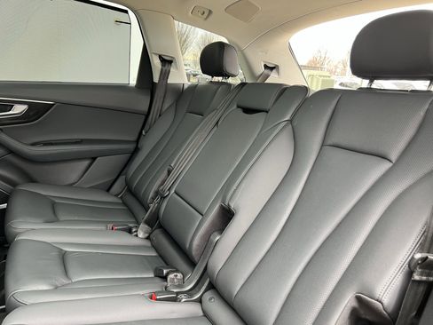 Used 2022 Audi Q7 Premium Plus w/ Premium Plus Package image 33