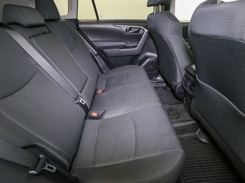 Used 2024 Toyota RAV4 LE AWD/4WD image 19