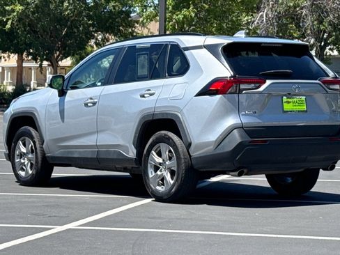 Used 2024 Toyota RAV4 XLE FWD image 3
