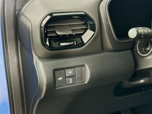 Used 2025 Honda Pilot TrailSport image 14