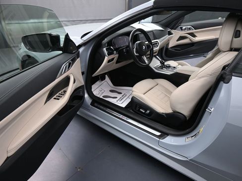 Used 2022 BMW 440i xDrive Convertible w/ Premium Package image 41