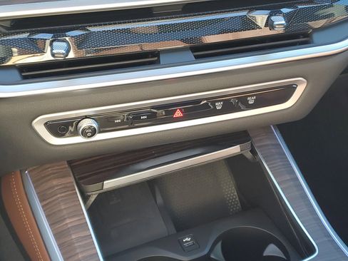 Certified 2024 BMW X5 xDrive40i w/ Premium Package image 20