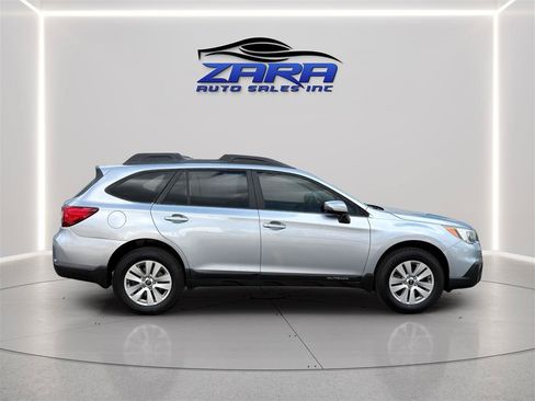Used 2016 Subaru Outback 2.5i Premium AWD/4WD image 8