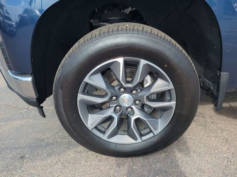 Certified 2022 Chevrolet Silverado 1500 LT AWD/4WD image 32