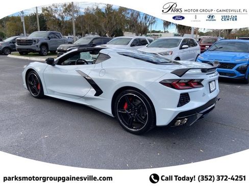 Used 2022 Chevrolet Corvette Stingray Premium Cpe w/ Z51 Performance Package image 5