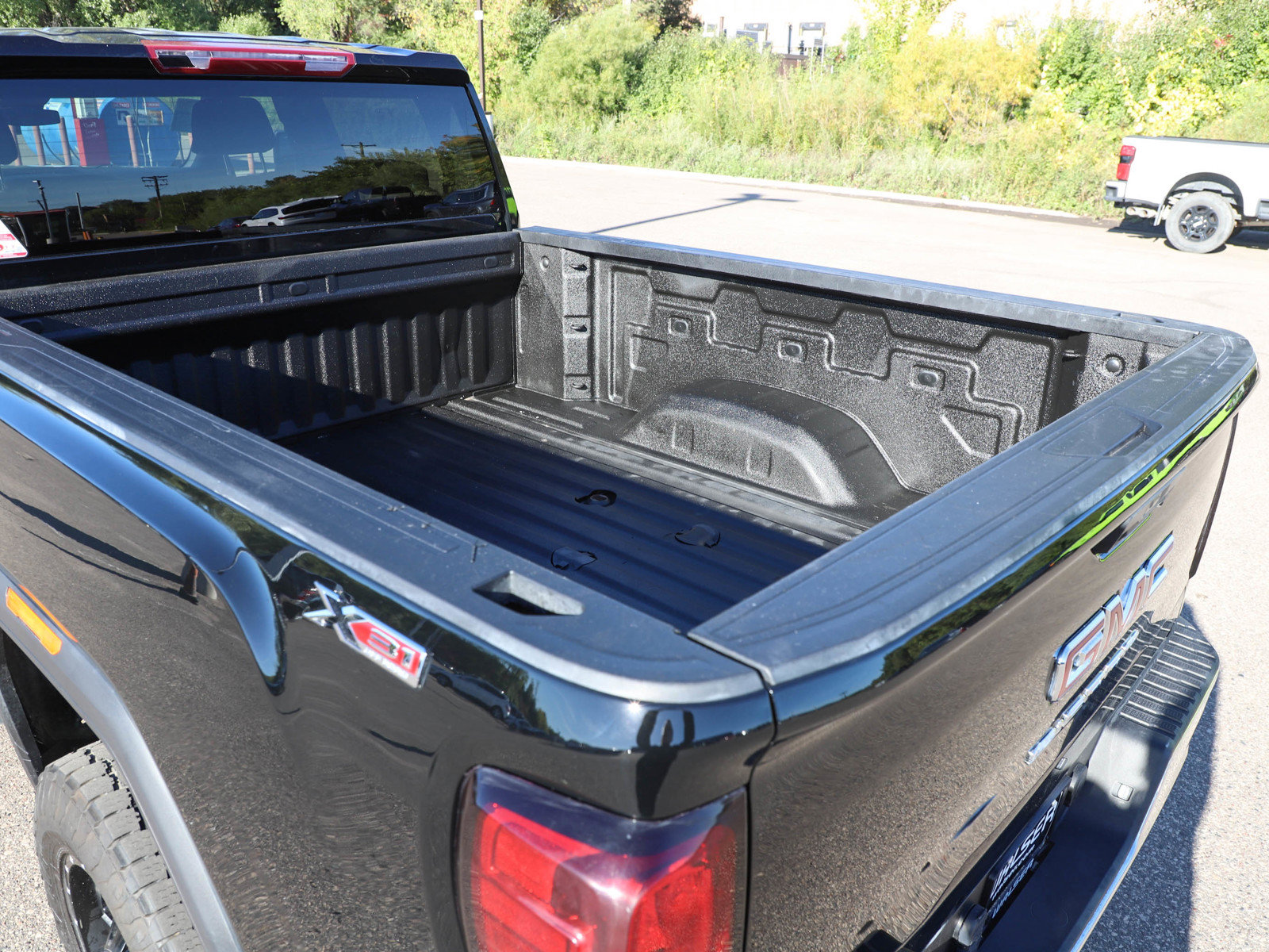 Used 2024 GMC Sierra 2500 Pro AWD/4WD image 13