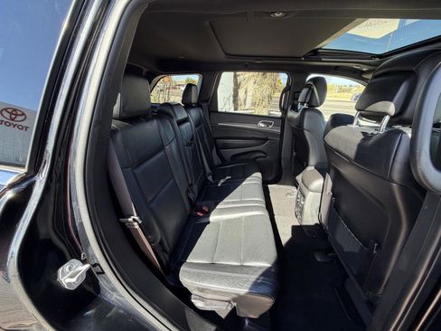 Used 2021 Jeep Grand Cherokee Limited w/ Luxury Group II image 20