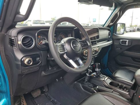 Used 2024 Jeep Wrangler Unlimited Sahara AWD/4WD image 19