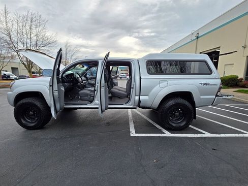 Used 2006 Toyota Tacoma 4X4 DOUBLE CAB V6 LONG BED / D image 23