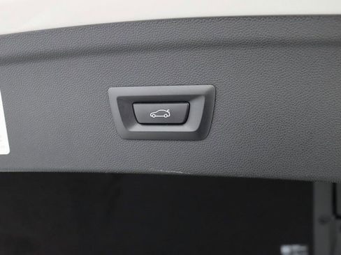 Used 2023 BMW iX xDrive50 w/ Premium Package image 41